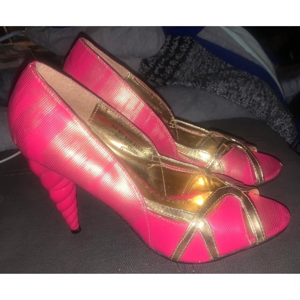 Wild Rose heels Sz 6